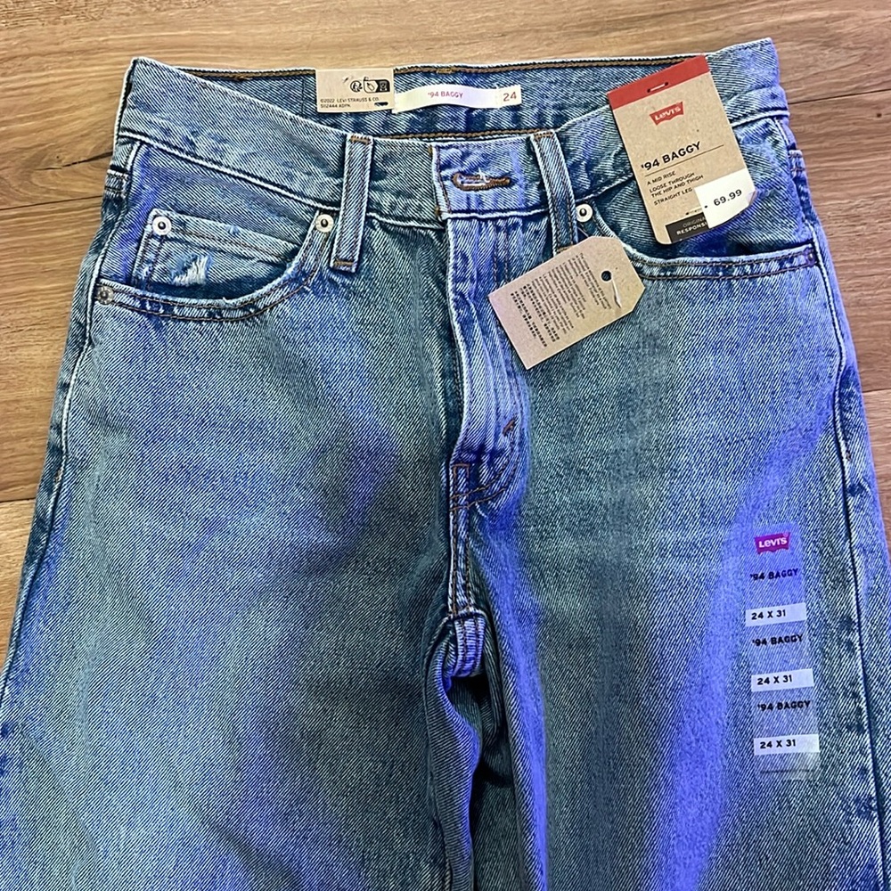 Levi’s ‘94 Baggy jeans